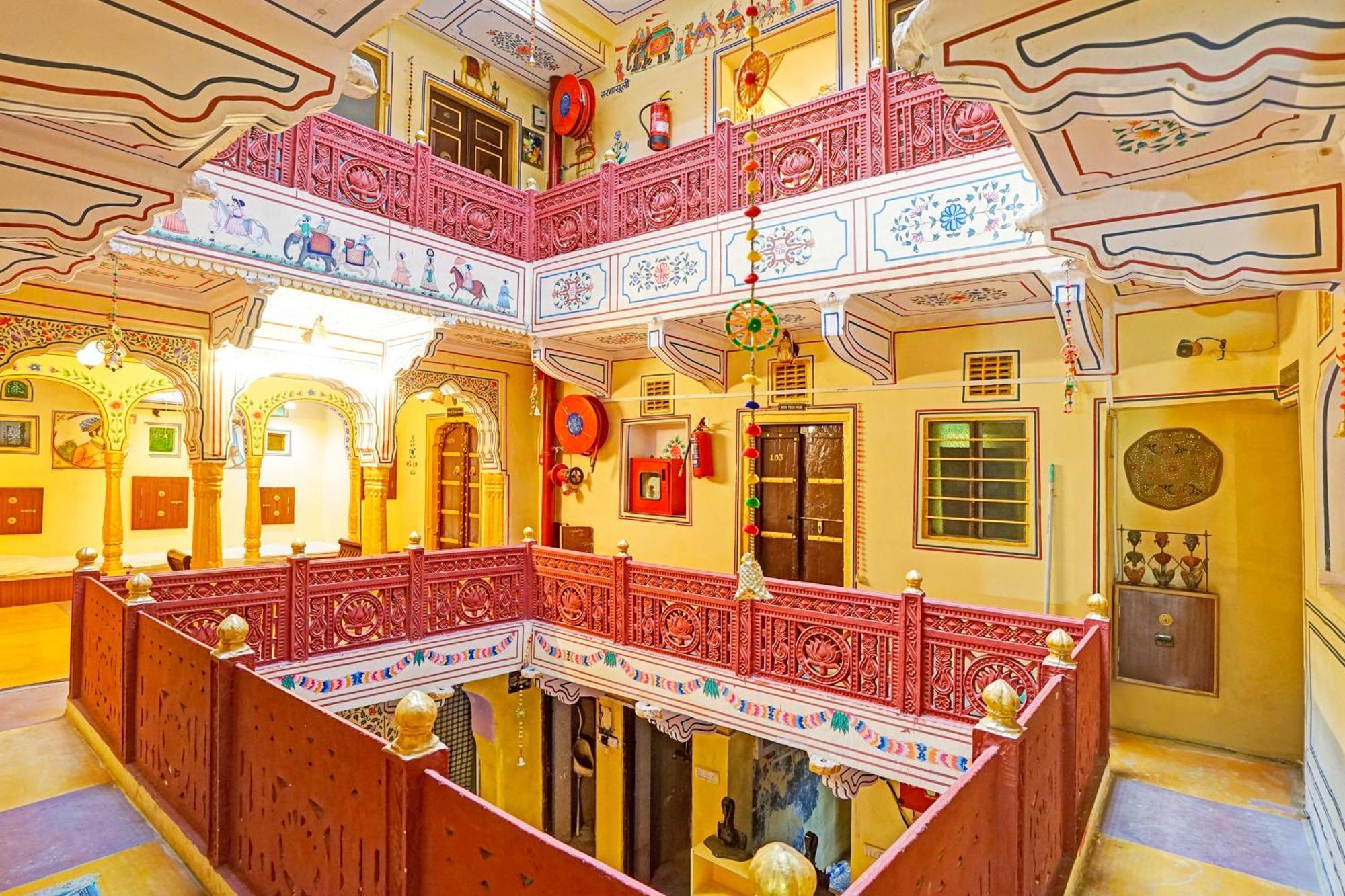 Super Collection O Ramganj Near Hawa Mahal Hotel Jaipur Buitenkant foto