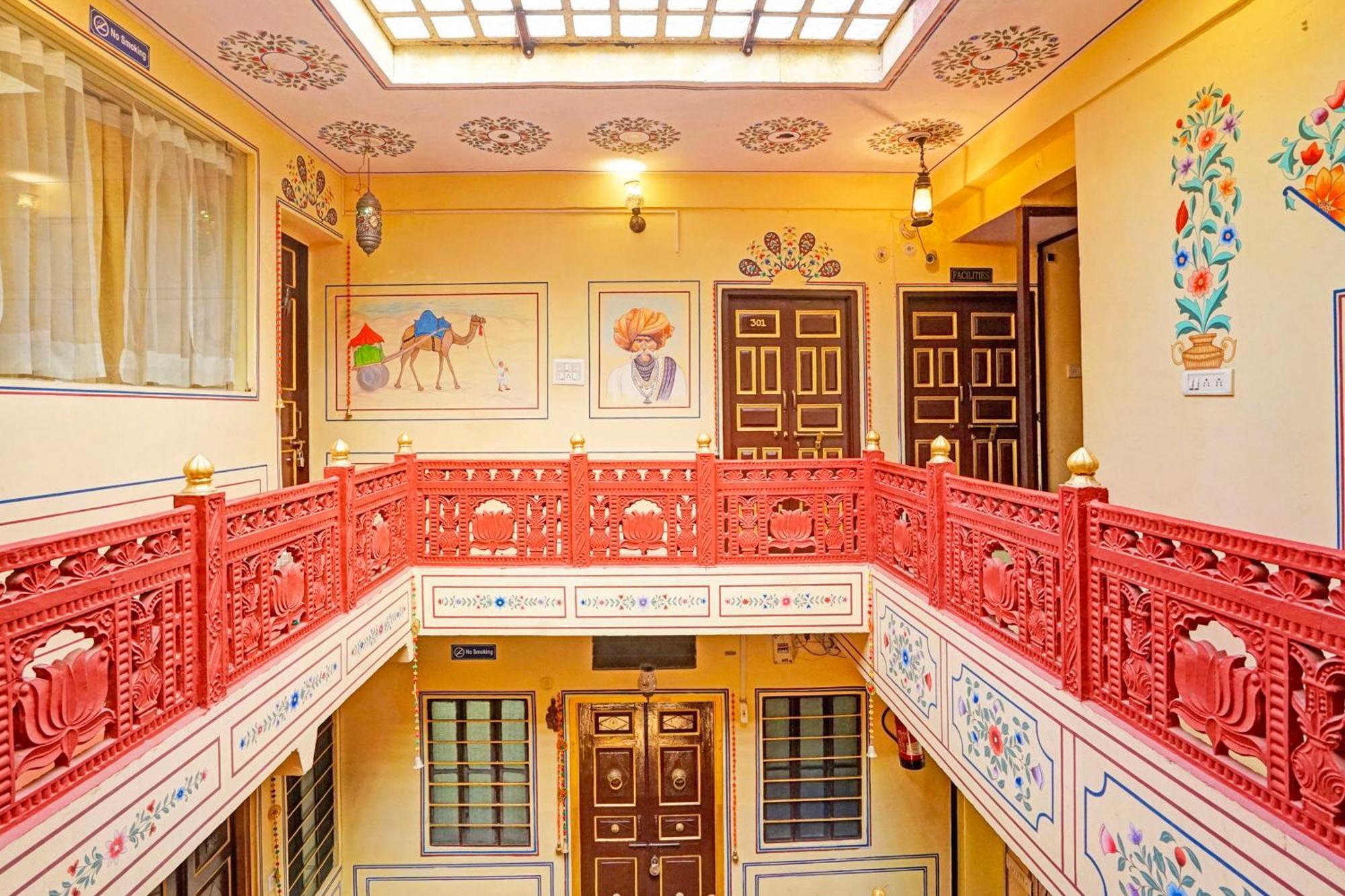 Super Collection O Ramganj Near Hawa Mahal Hotel Jaipur Buitenkant foto