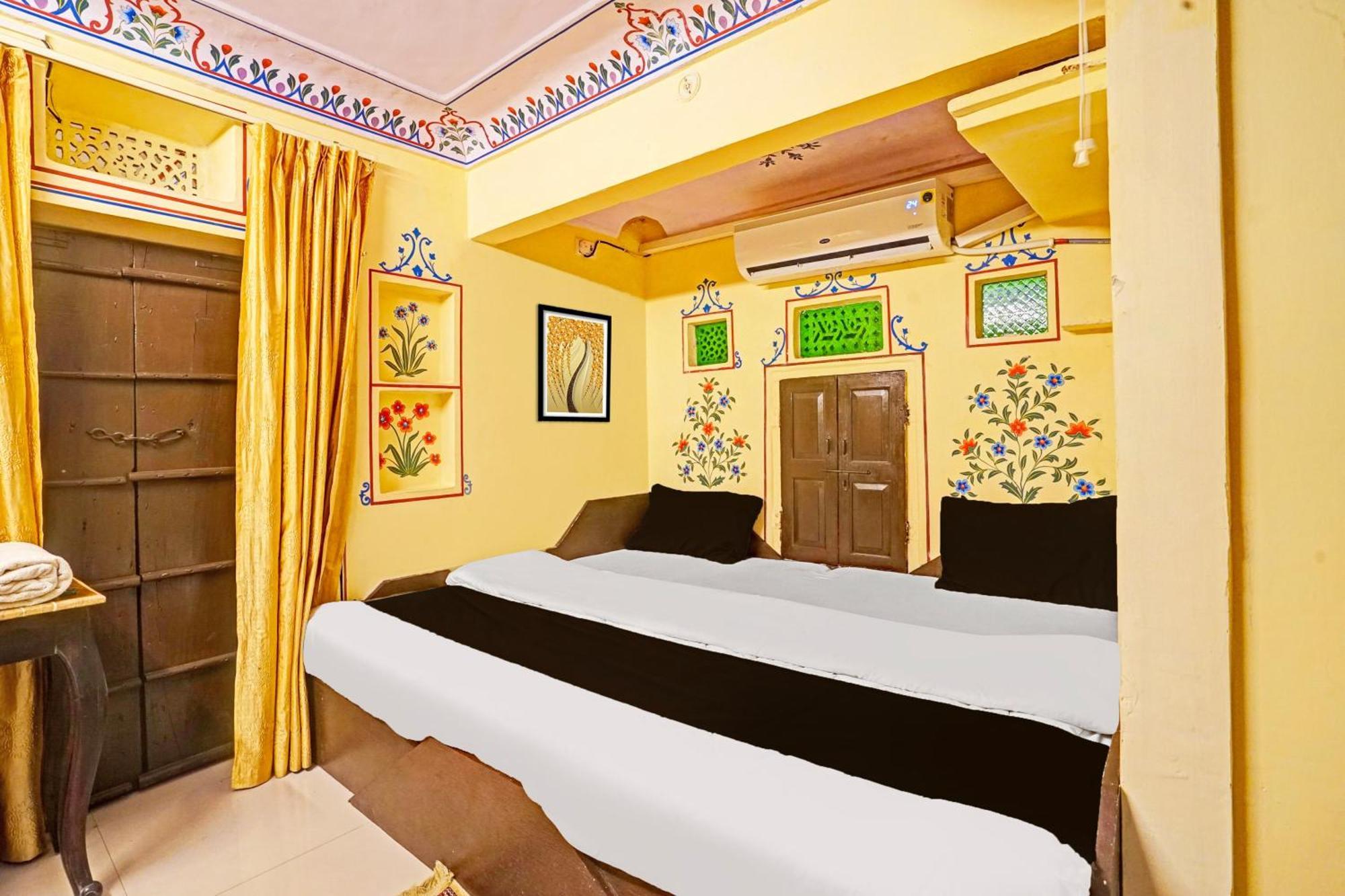 Super Collection O Ramganj Near Hawa Mahal Hotel Jaipur Buitenkant foto